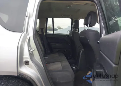 2015 Jeep Compass Sport из США, поврежденный, VIN 1C4NJCBA2FD397173